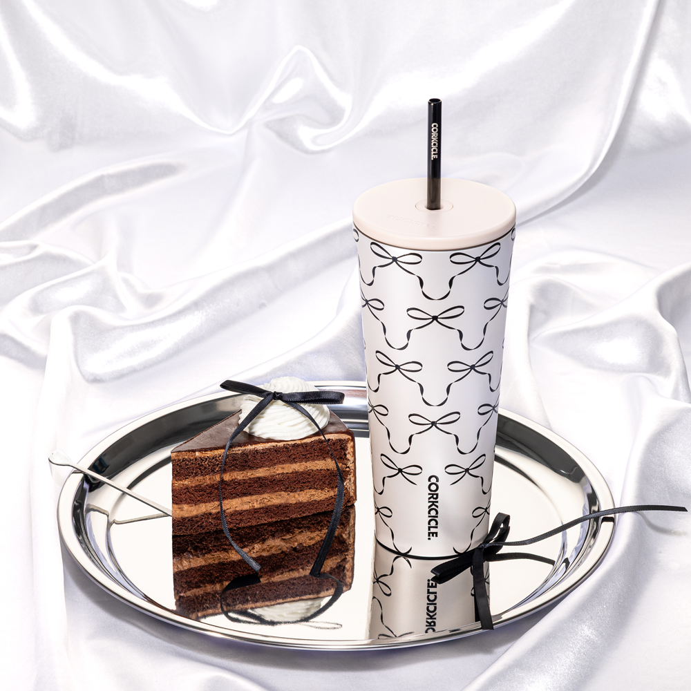 cold-cup-t0 2a98a7269432--2224PBBC-lifestyle.png